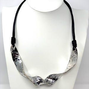 Simple Stylish Statement Necklace